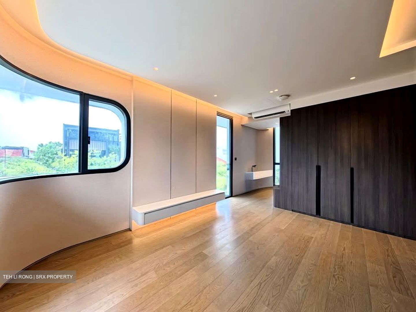 Opera Estate (D15), Terrace #559215781
